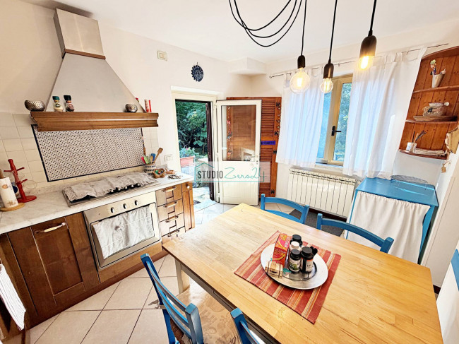 Single House for sale in Pietrasanta