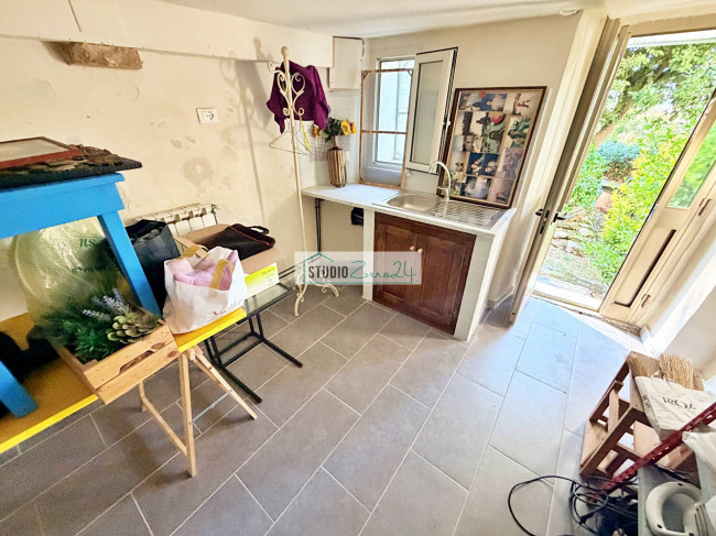 Single House for sale in Pietrasanta