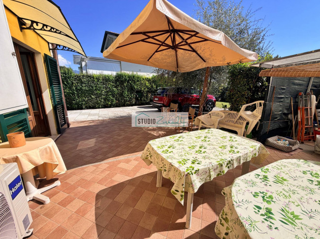 Villetta Bifamiliare in vendita a Pietrasanta