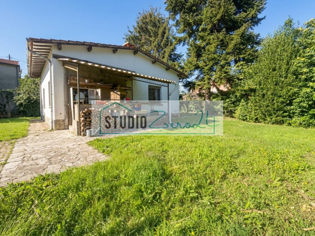 Villa for sale in Massa