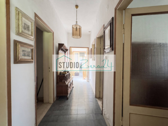 Villa for sale in Massa