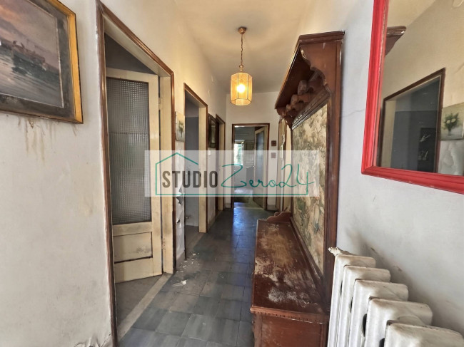 Villa for sale in Massa