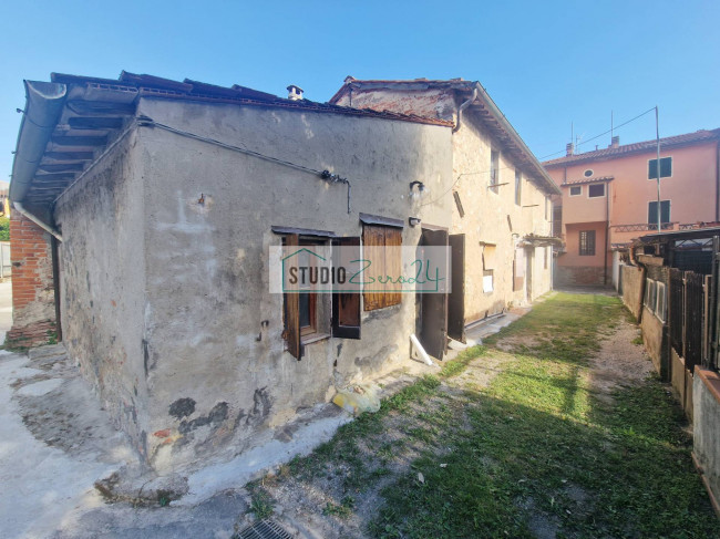 Single House for sale in Camaiore