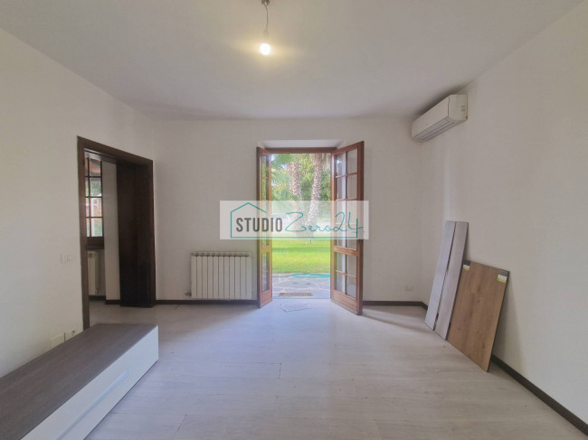 Villetta Bifamiliare in vendita a Camaiore