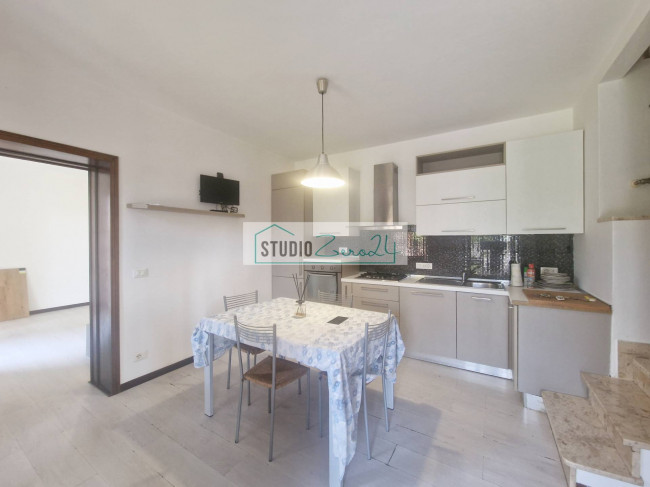 Villetta Bifamiliare in vendita a Camaiore