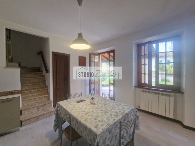 Villetta Bifamiliare in vendita a Camaiore