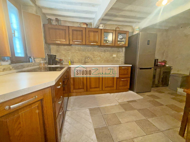Terraced House for sale in Camaiore