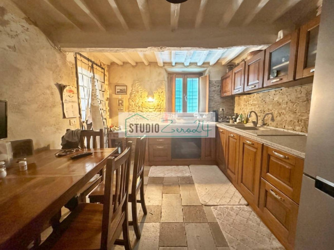 Terraced House for sale in Camaiore