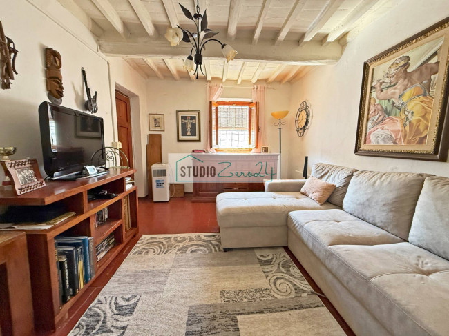 Terraced House for sale in Camaiore