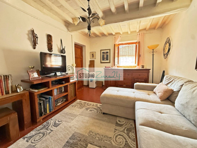 Terraced House for sale in Camaiore