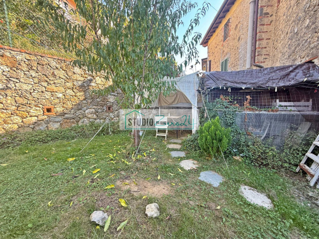 Terraced House for sale in Camaiore