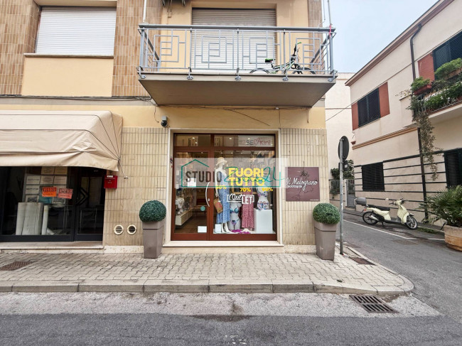 Commercial Property for sale in Viareggio