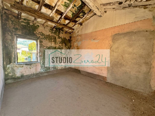 Single House for sale in Massa