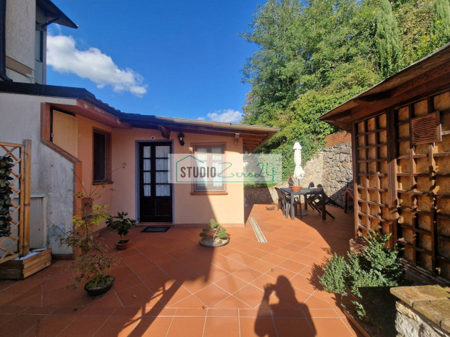 Single House for sale in Camaiore