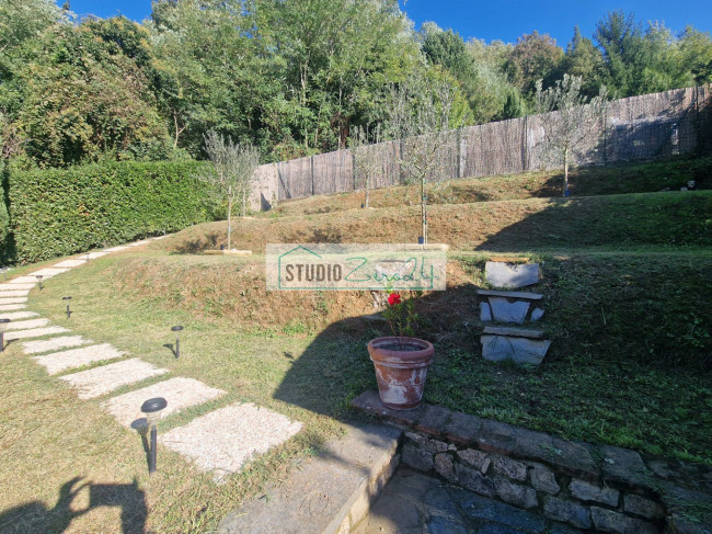 Single House for sale in Camaiore