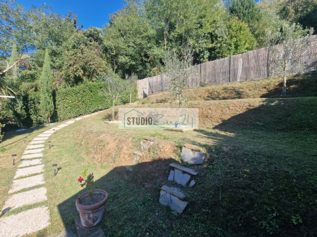Single House for sale in Camaiore