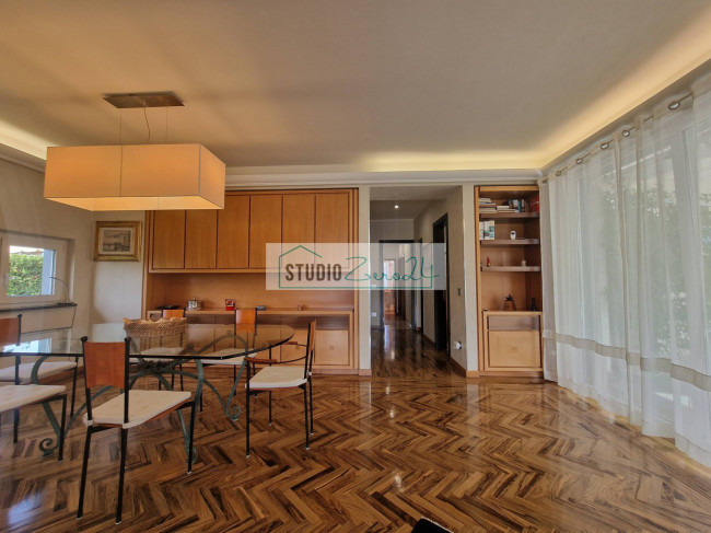 Villa for sale in Camaiore