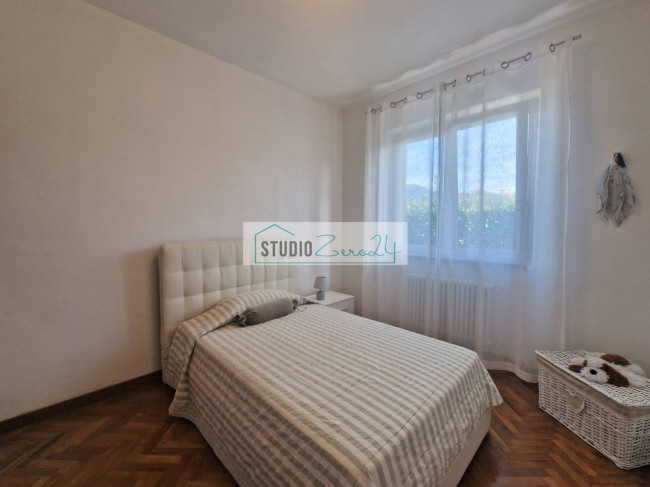 Villa for sale in Camaiore