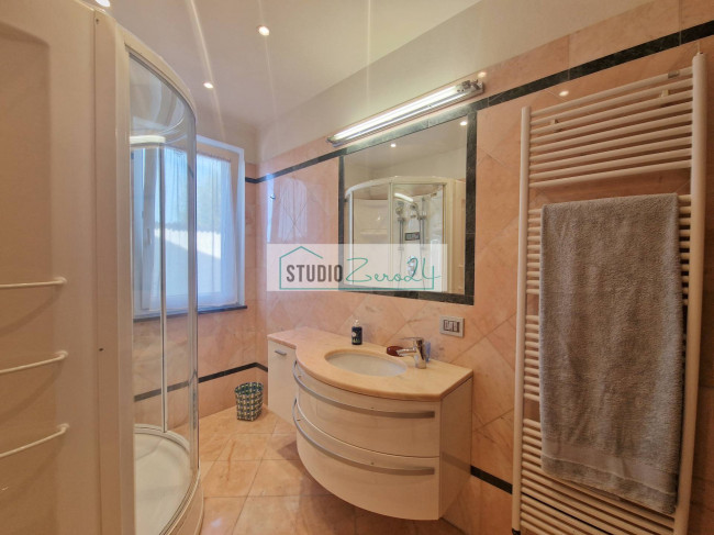 Villa for sale in Camaiore