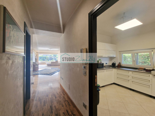 Villa for sale in Camaiore
