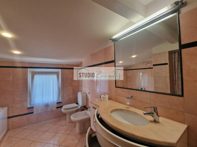 Villa for sale in Camaiore