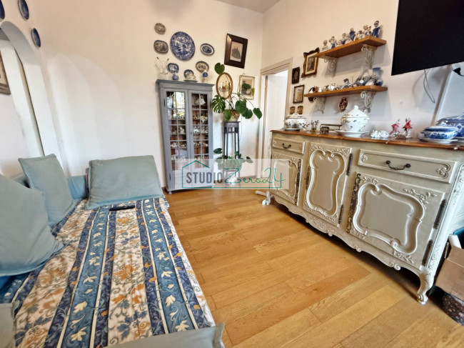 Single House for sale in Viareggio