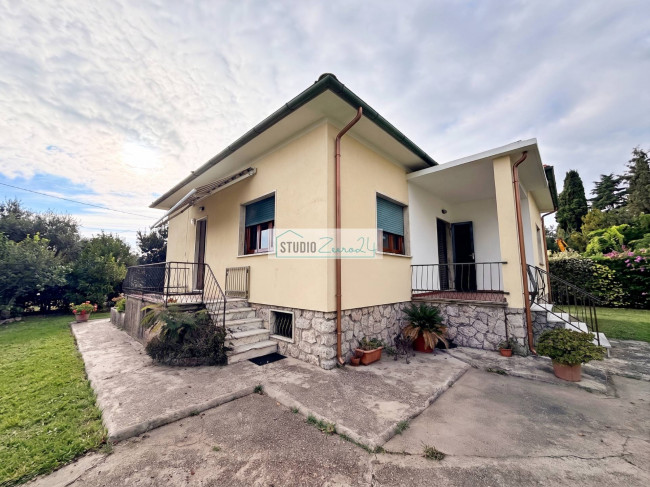 Casa singola in vendita a Seravezza