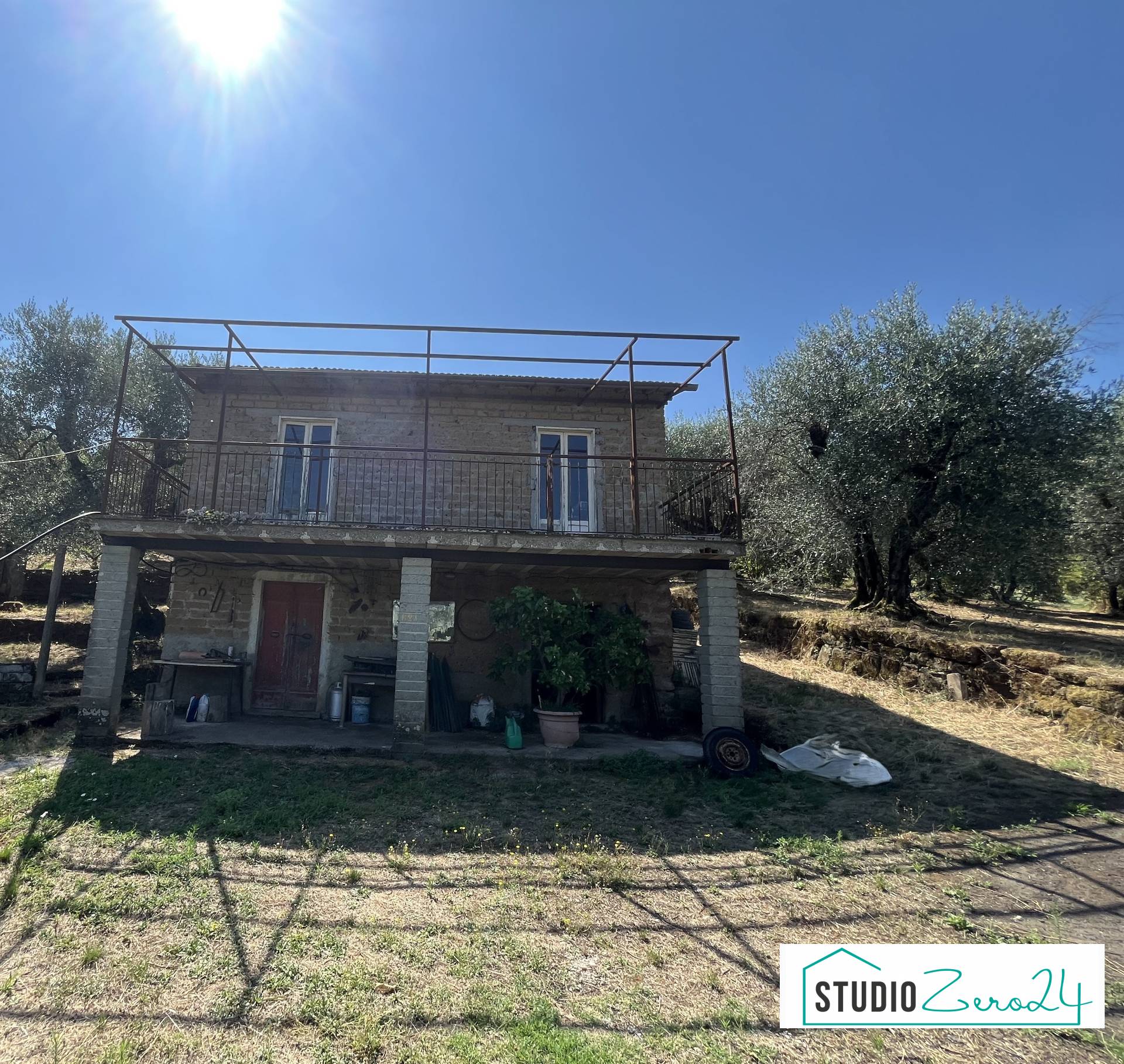 Magazzino in vendita a Soriano nel Cimino