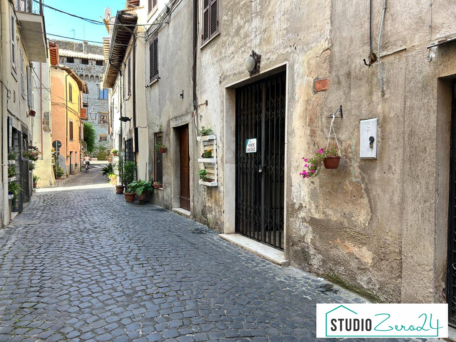 Locale commerciale in vendita a Vasanello