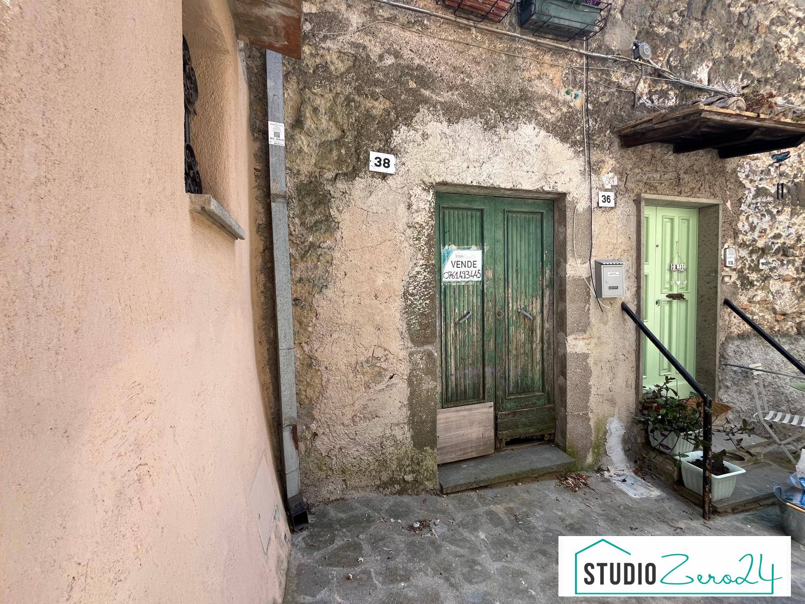 Deposito in vendita a Bassano in Teverina