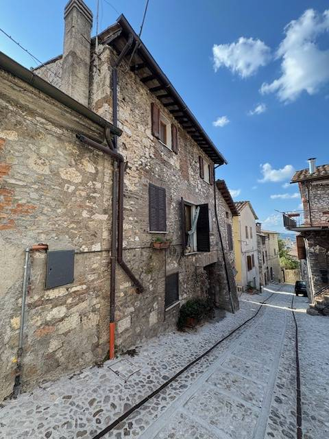 Single House for sale in Narni