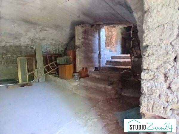 Cantina in vendita a Viterbo