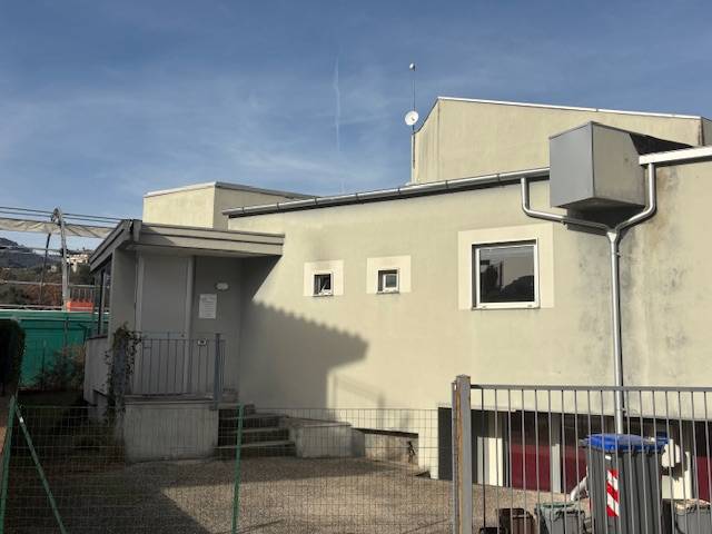 Locale commerciale in vendita a Narni