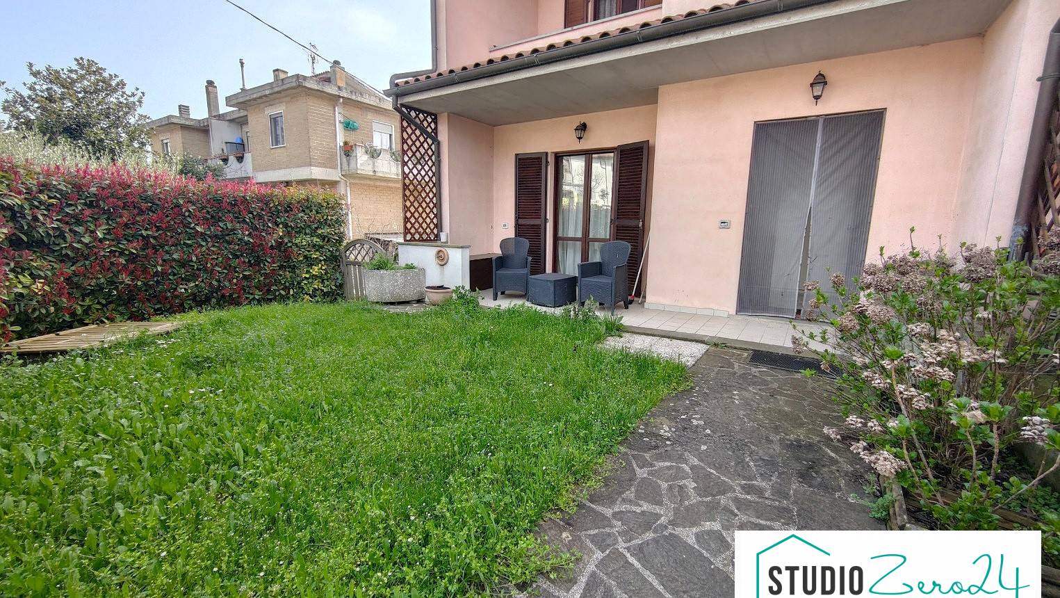 Villetta  trifamiliare in vendita a Montecastrilli