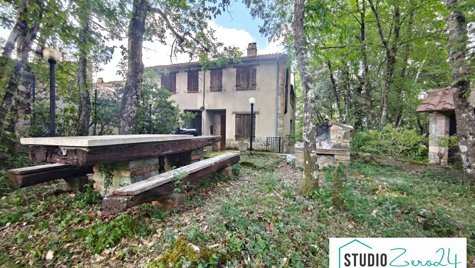 Villetta Bifamiliare in vendita a Guardea