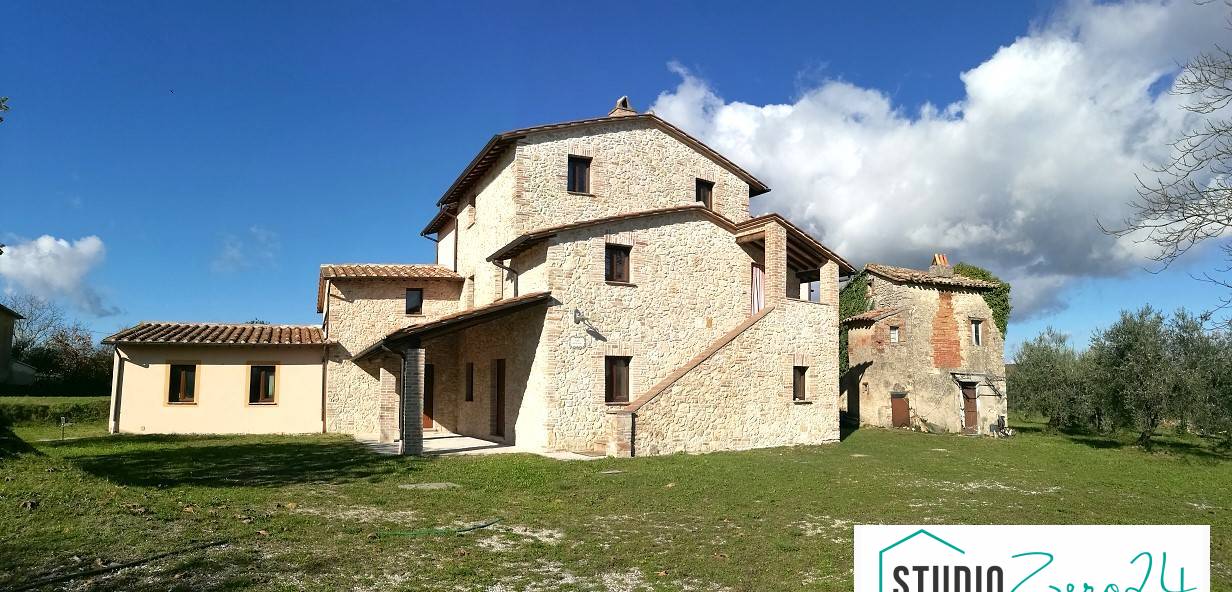 Rustico/Casale in vendita a Avigliano Umbr... - foto 2