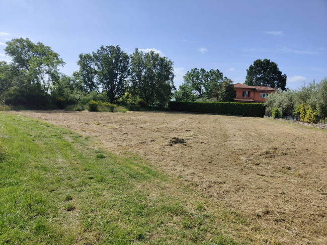Terreno edificabile in vendita a Soriano nel Cimino