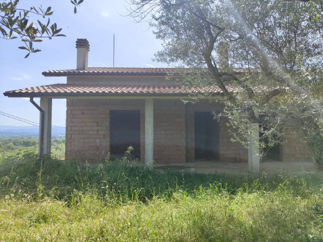 Casa singola in vendita a Soriano nel Cimino