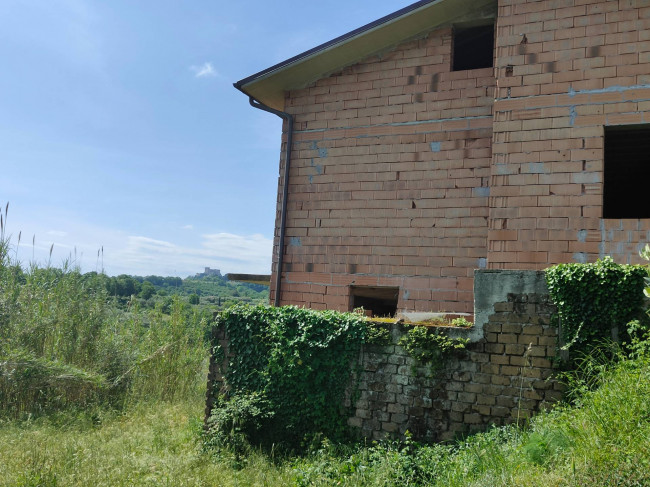 Casa singola in vendita a Soriano nel Cimino