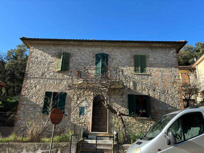 Casa singola in vendita a Amelia