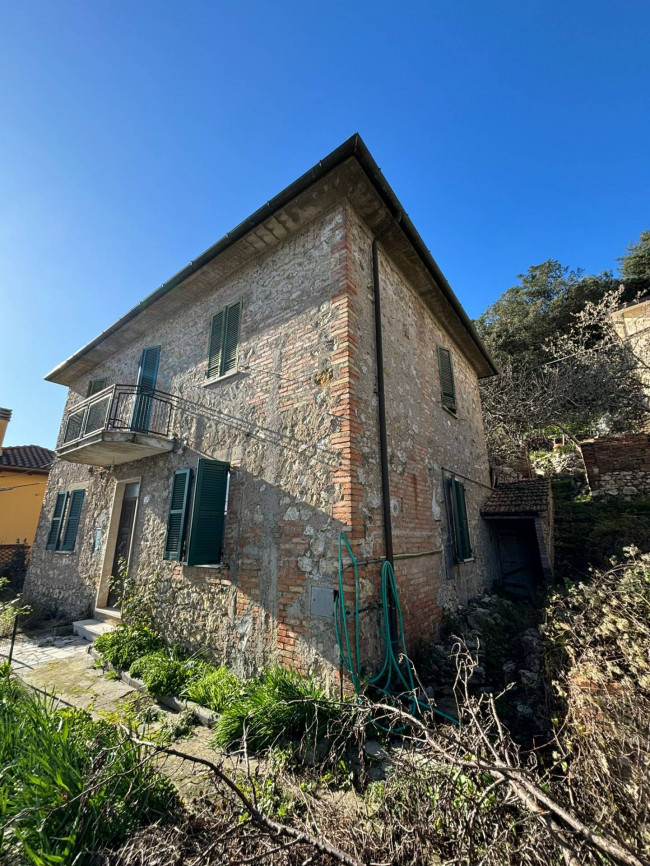 Casa singola in vendita a Amelia