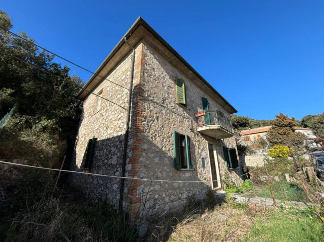 Casa singola in vendita a Amelia