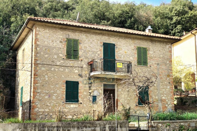 Casa singola in vendita a Amelia