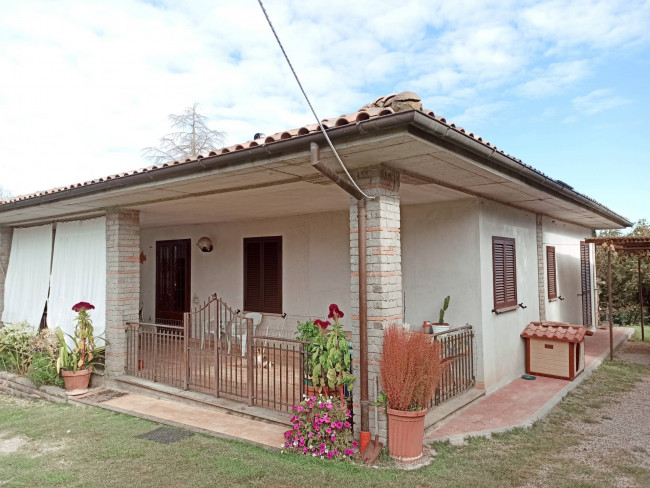 Villa in vendita a Soriano nel Cimino