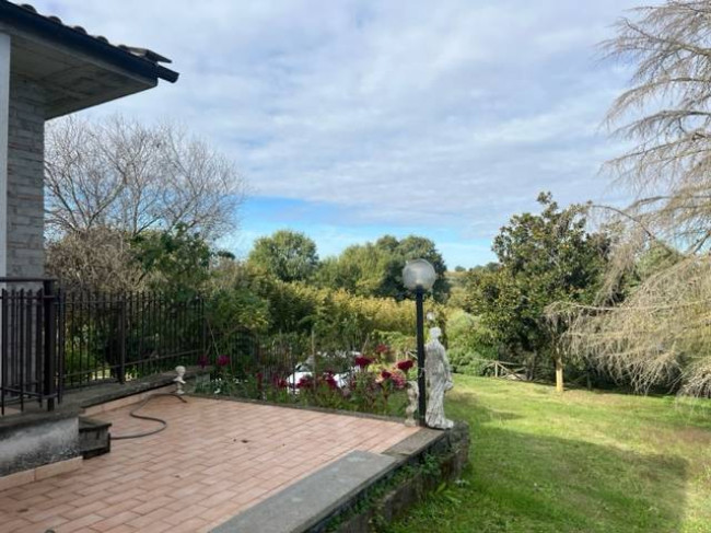 Villa in vendita a Soriano nel Cimino