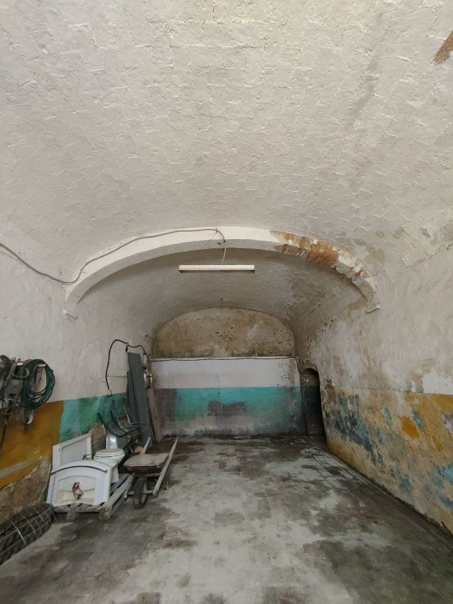 Deposito in vendita a Amelia