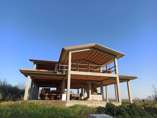 Villa in vendita a Vasanello