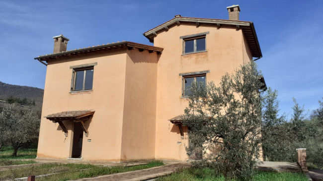 Villa in vendita a Avigliano Umbro