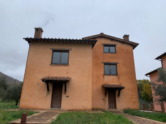 Villa in vendita a Avigliano Umbro