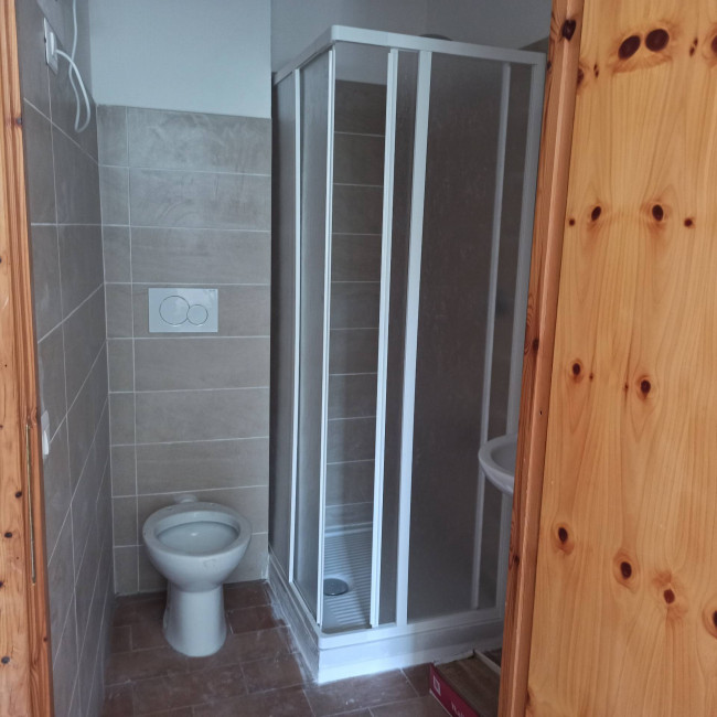 Locale commerciale in affitto a Soriano nel Cimino